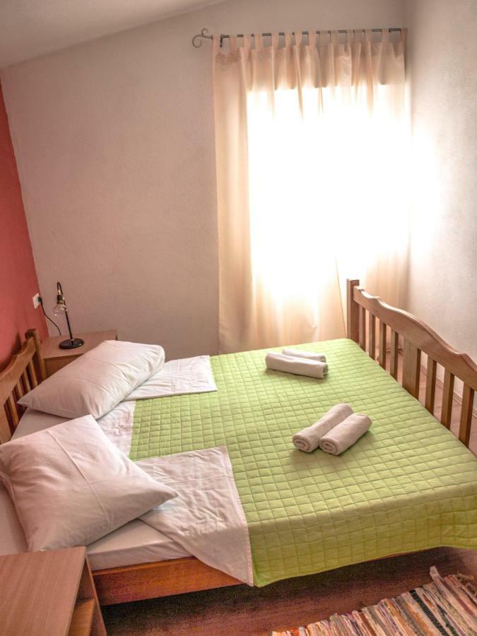 Apartment Pletikosic Kaštela Exteriör bild